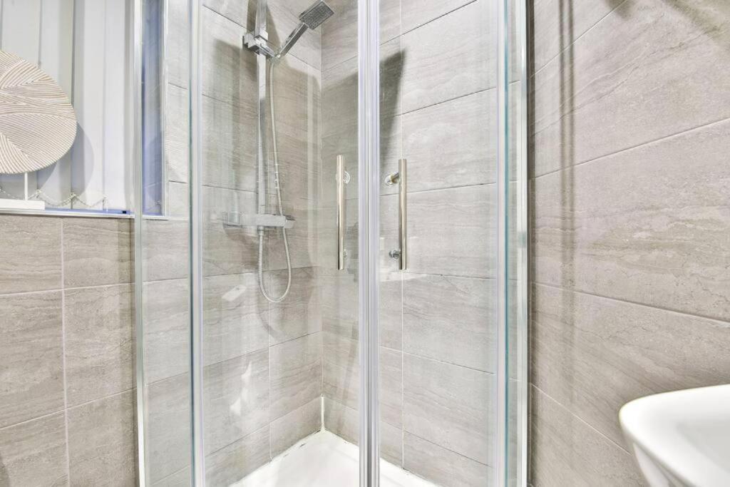 Apartment Whitchurch Place - Stunning 2 Bed Flat In Cardiff