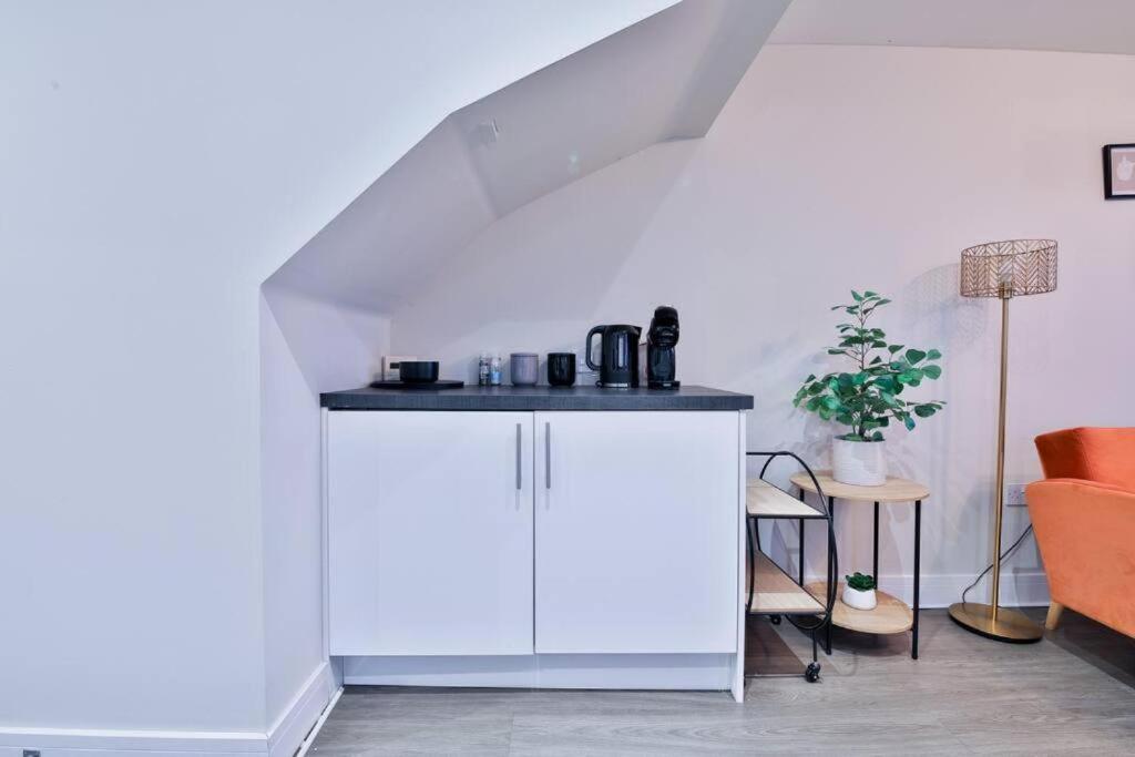 Whitchurch Place - Stunning 2 Bed Flat In Apartment