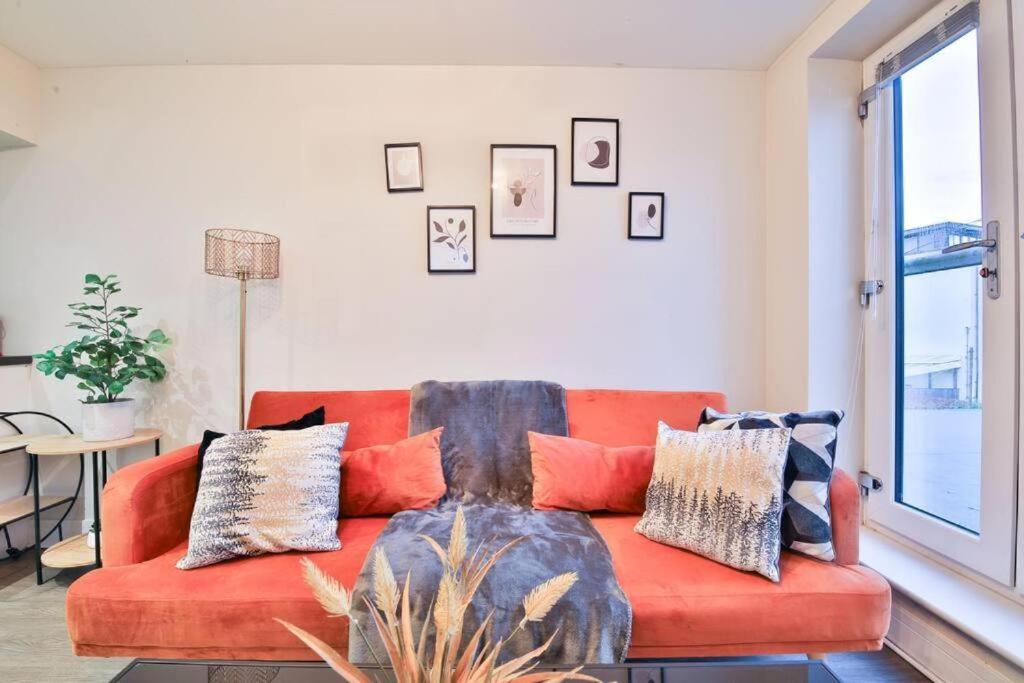 Whitchurch Place - Stunning 2 Bed Flat In * Cardiff