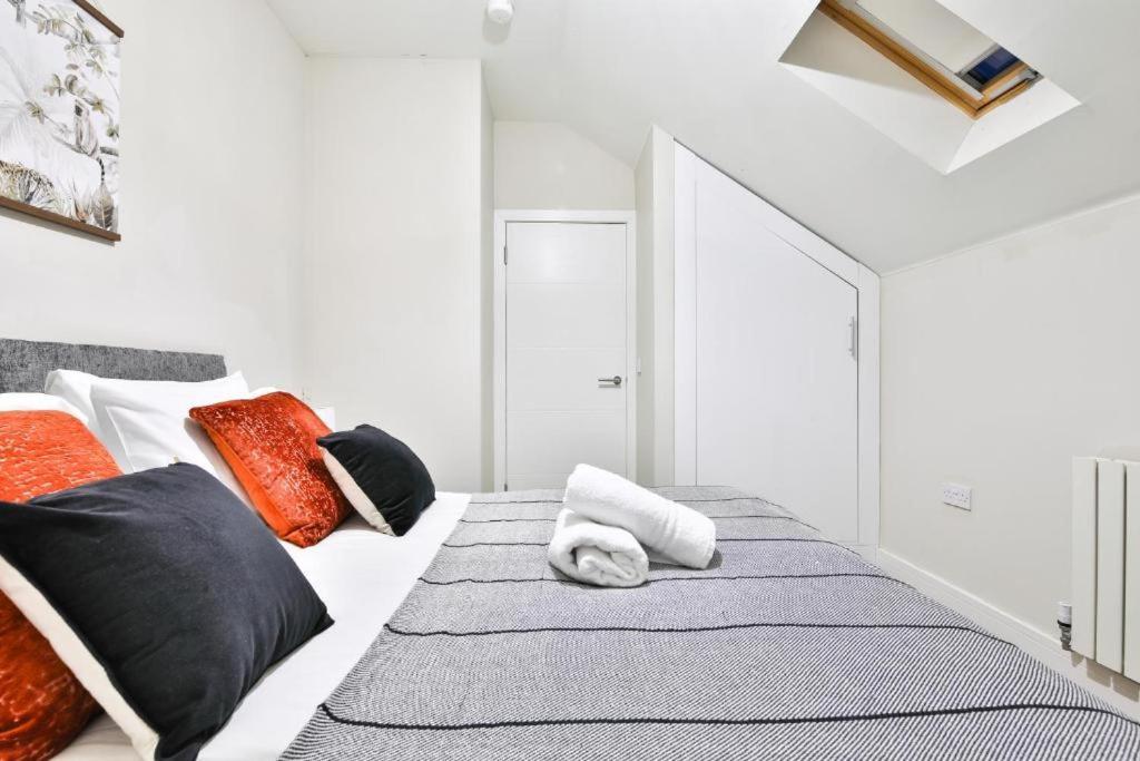 Whitchurch Place - Stunning 2 Bed Flat In