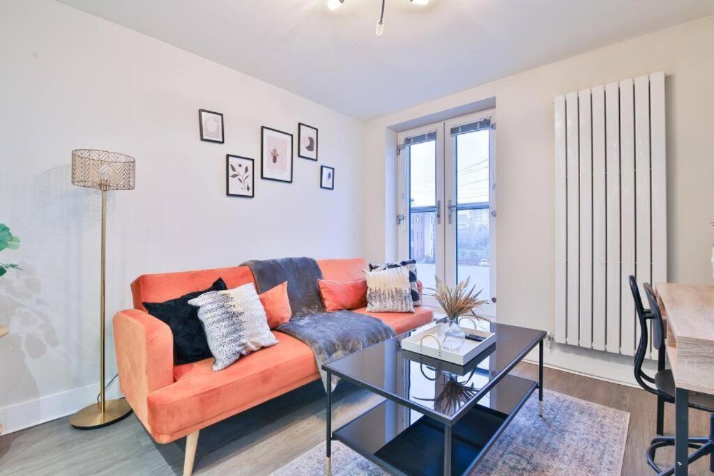 Whitchurch Place - Stunning 2 Bed Flat In Cardiff